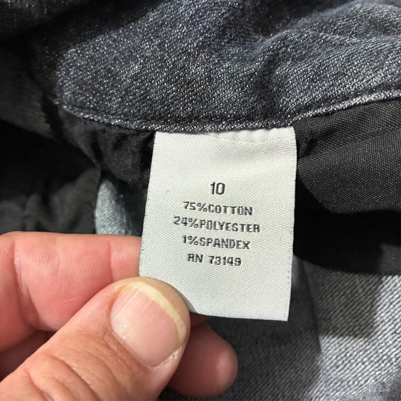 One Song Womens Bermuda Jean Shorts Size 10 Black Denim Casual Stretch Mid Rise - Picture 7 of 9